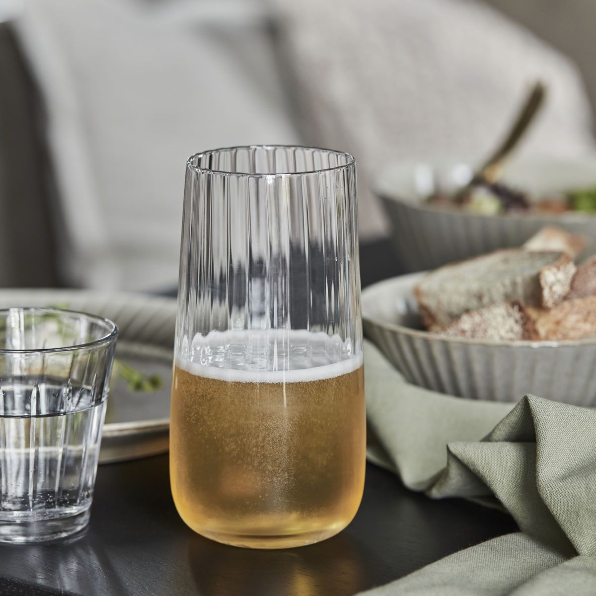 Glas