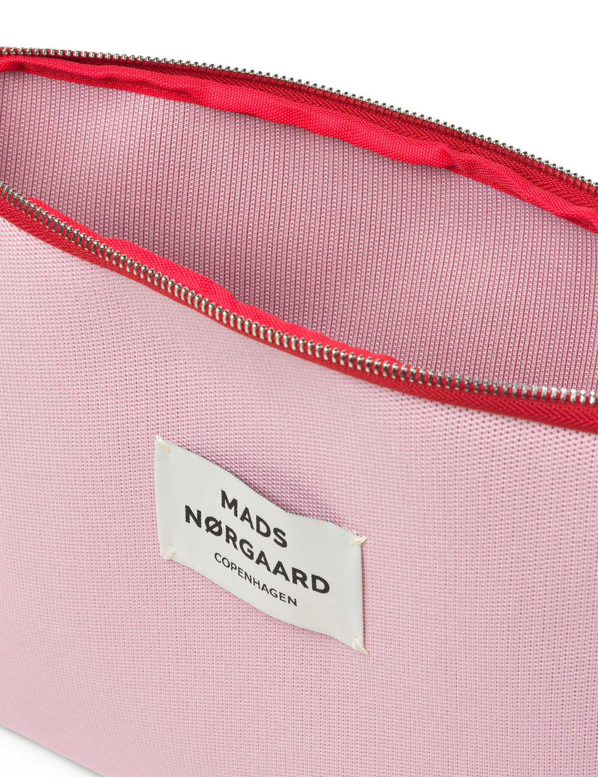 Knit Stripe Computer Sleeve Small – Fairy Tale/Goji Berry – Mads Nørgaard