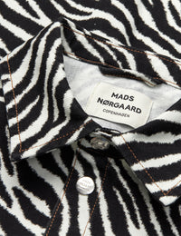 Mock Twill Gisla AOP Shirt – Zebra – Mads Nørgaard