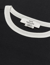 Grace Jersey Camille Tee LS – Black/Vanilla Ice – Mads Nørgaard