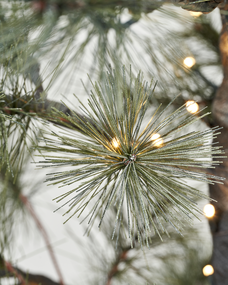Juletræ med LED-Lys 180 cm.