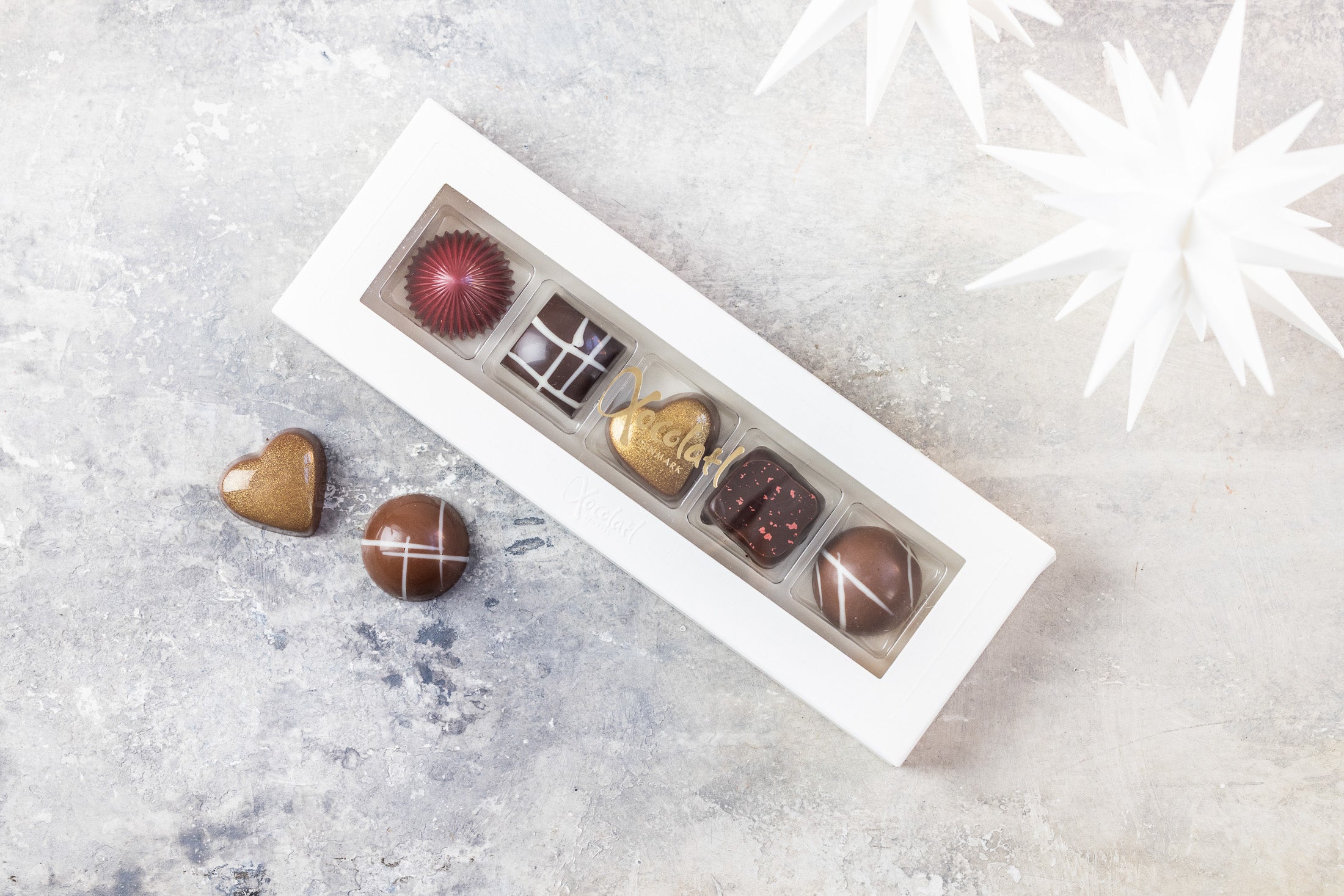 Chokoladeæske med 5 fyldte chokolader