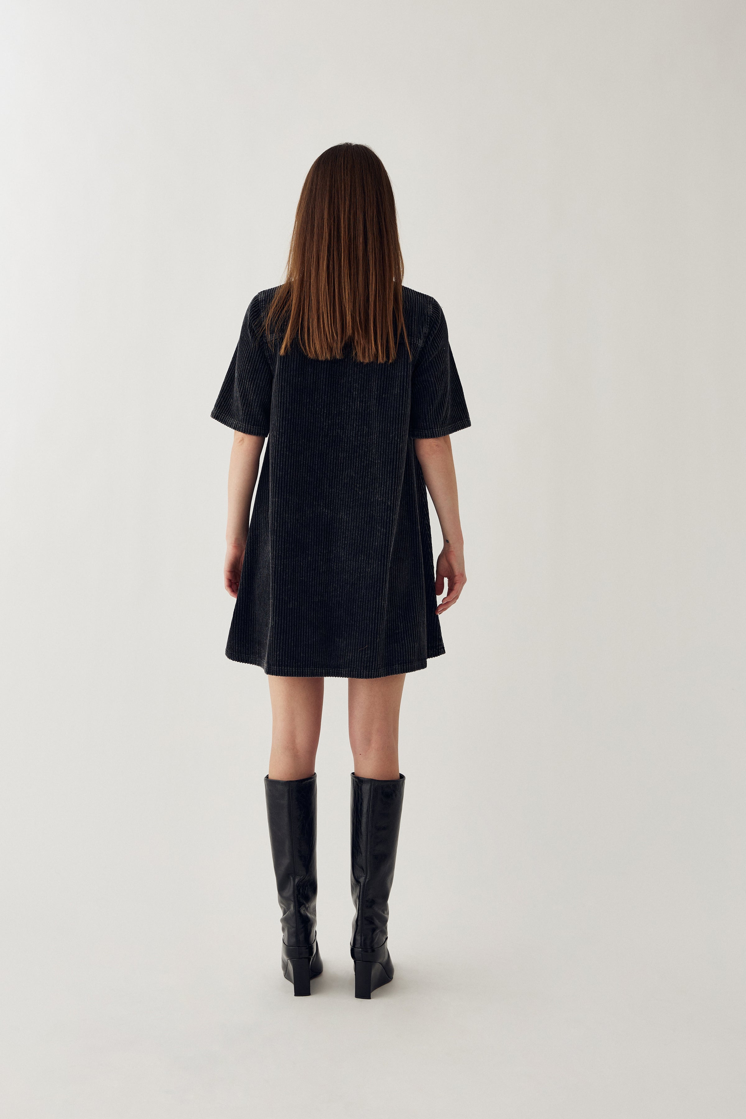 Noella N-Jozie Dress – Kjole i bomuldsfløjl