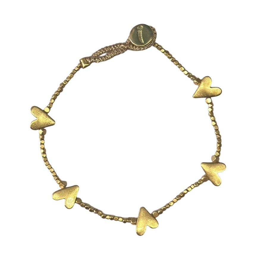 Ibu Jewels armbånd med små hjerter – forgyldt