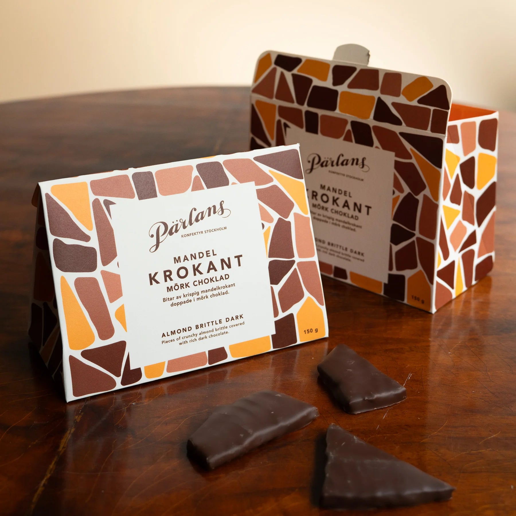 Pärlans – Almond Brittle med mørk chokolade