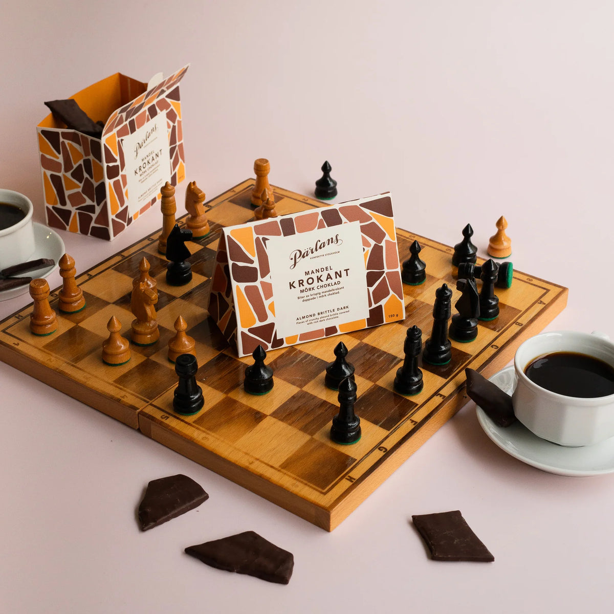 Pärlans – Almond Brittle med mørk chokolade
