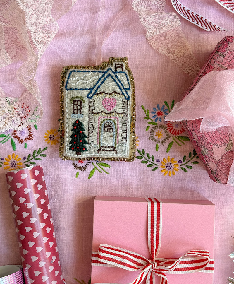 Townhouse Ornament – Juleophæng i silke