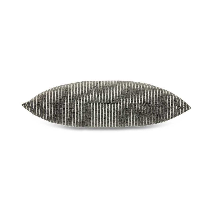 HKliving pude med striber – tidløst design i sort/hvid